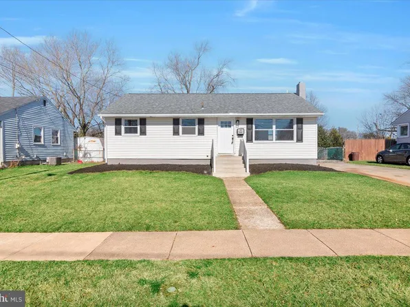 207 E Monroe Ave, Magnolia, NJ 08049