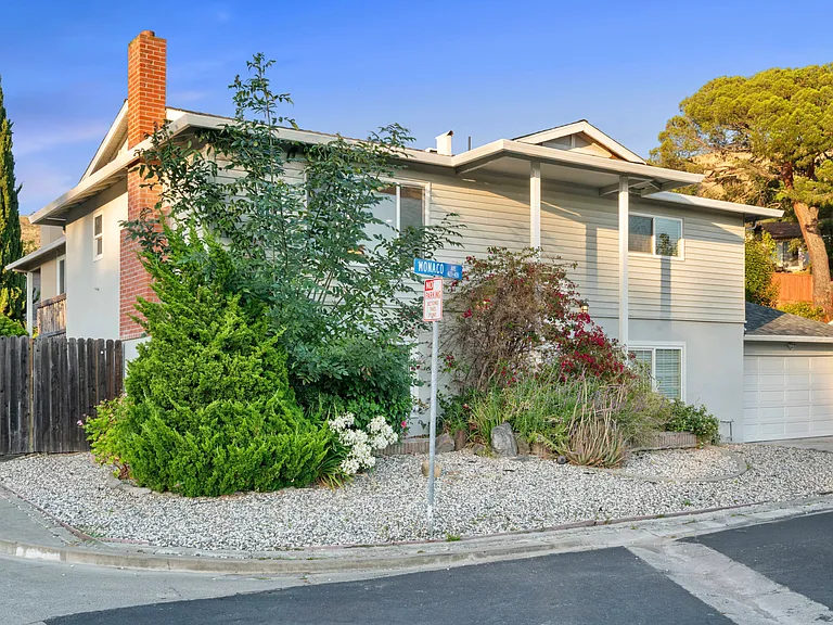 430 Monaco Ave — Photo 46
