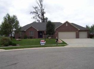 24 Lakeview Ct, Pittsboro, IN 46167