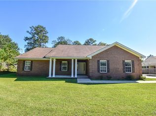 13637 Cranberry Dr, Northport, AL 35475