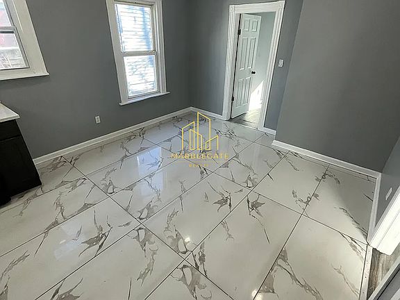 3rd image of 179 Parker St #22