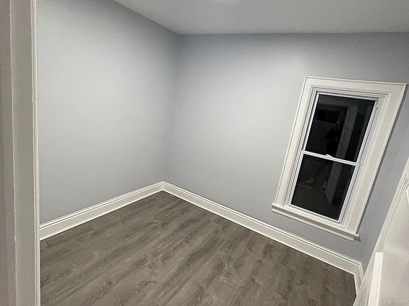 4th image of 101 Parkview Ave Unit 2