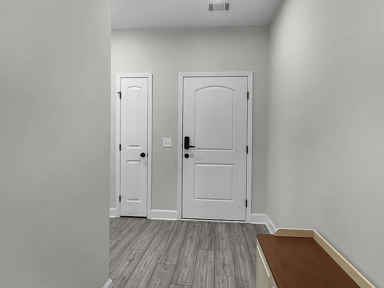 208 Alyssa Ave — Photo 4