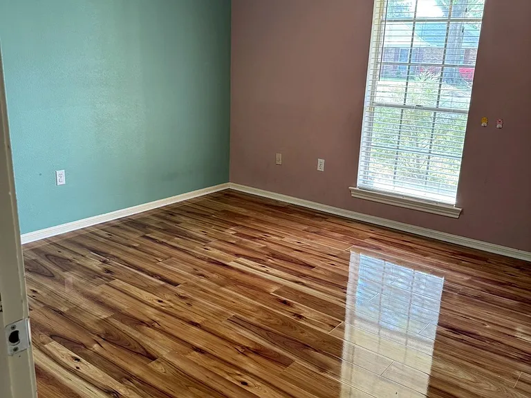 ___ Bedroom 2
"Versatile second bedroom with clean finishes _ perfect for a guest room, home office, or child's room."