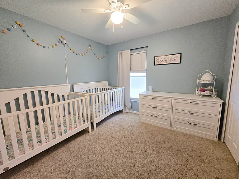 985 Pelican Ln — Photo 32