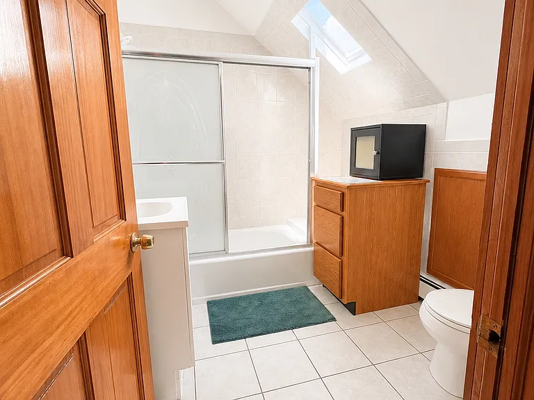 38 Sylvan St #2 — Photo 7