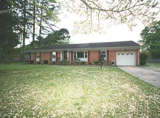 4204 Raleigh Rd, Chesapeake, VA 23321