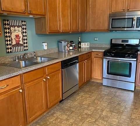 2nd image of 2310 Flagstone Ln
