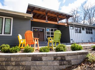 4921 Wild Canyon Dr, Woodbury, MN 55129