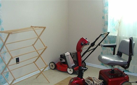 5th image of 127 Donna St