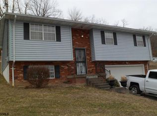 112 Stoney Lonesome Rd, Fairmont, WV 26554