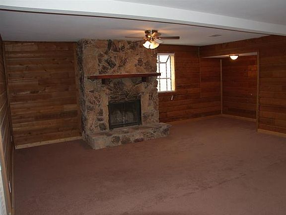 2nd image of 4864 Salem Dr