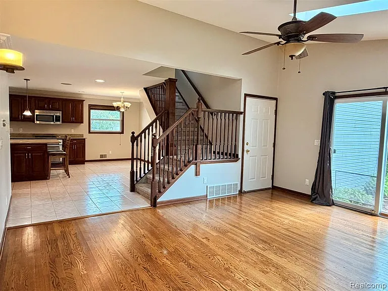 2111 Earlmont Rd — Photo 11