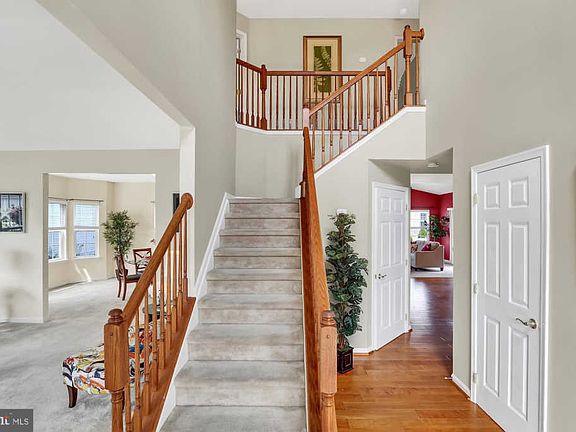 2nd image of 24813 Magnolia Cir