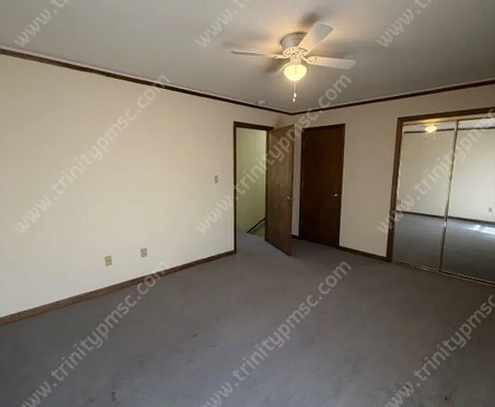 415 Nelson Dr #C — Photo 13