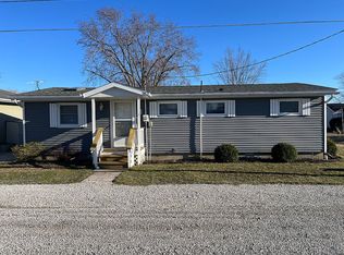 31 Ems B61h Ln, Warsaw, IN 46582