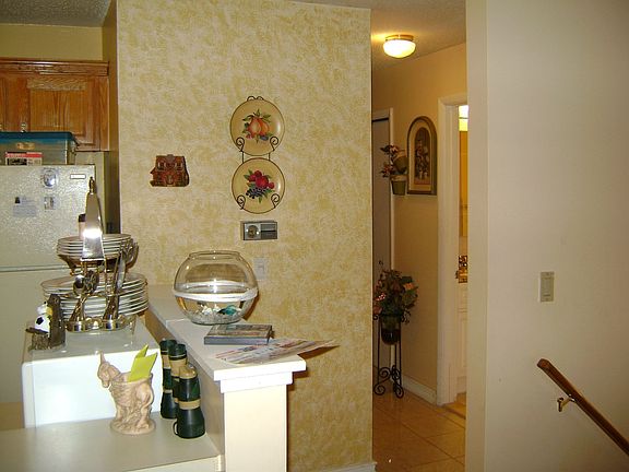 Kitchen/Hall Way