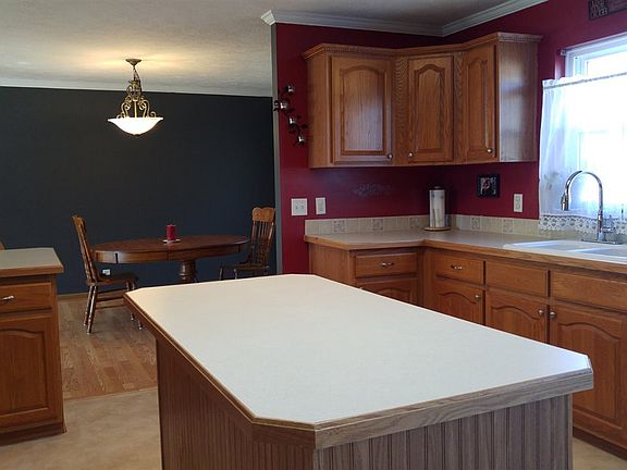 5th image of 2456 Katie Ln