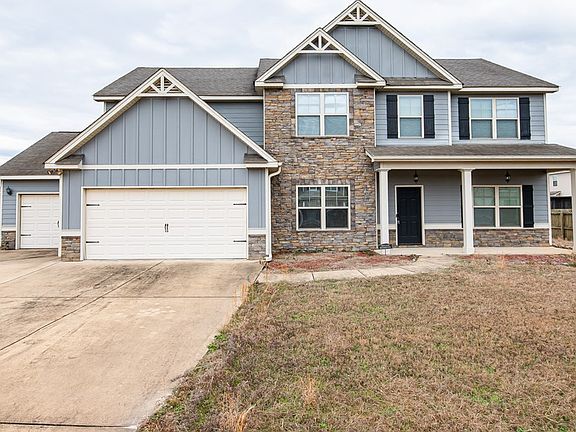 2nd image of 14 Pebblebrook Ln
