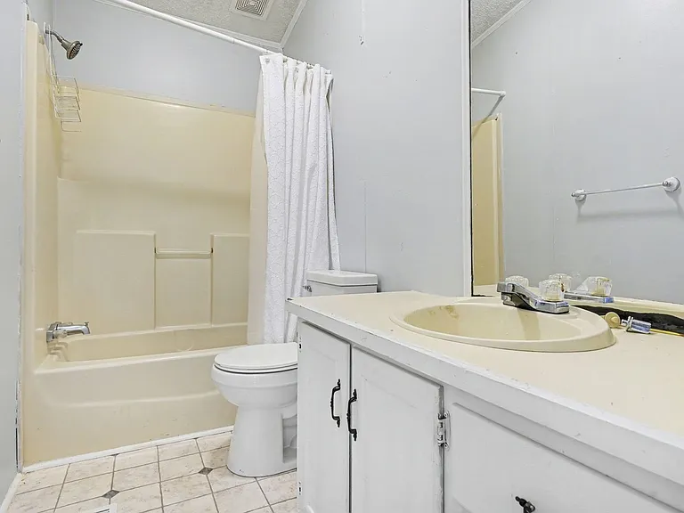 4705 Pearl Rd — Photo 22