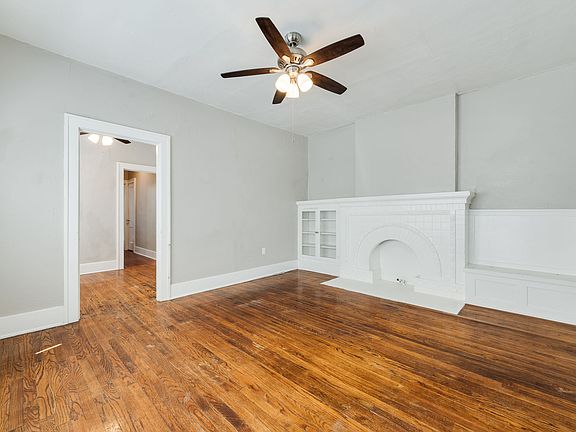 5th image of 2609 N Shartel Ave #2609