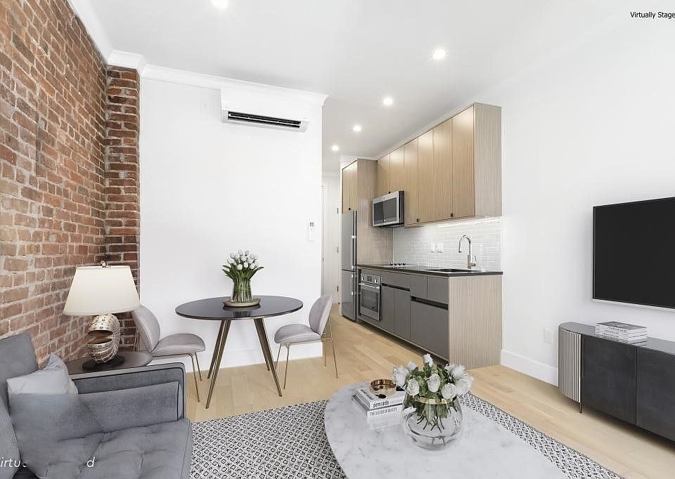 1st image of 153 Ludlow St #1