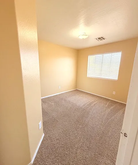 1802 S 114th Dr — Photo 27