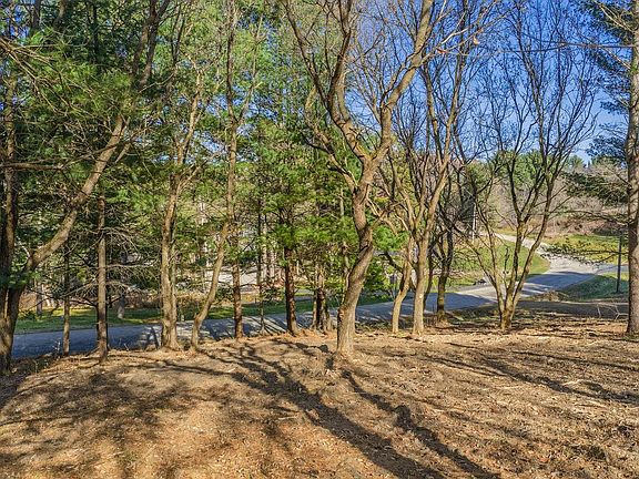 5th image of LOT 24 Falcon Ct E