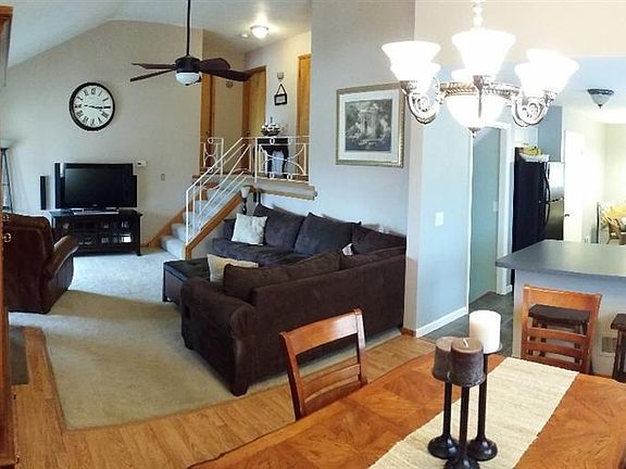 2nd image of 3411 Aurora Ave