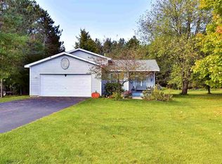2114 Sadie Ln, Grawn, MI 49637