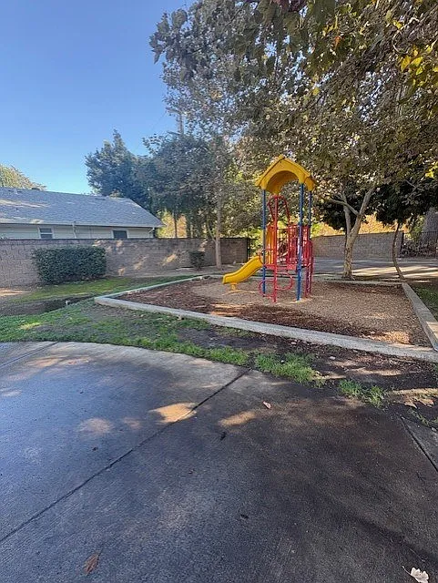 Westwood Vistas — Photo 2