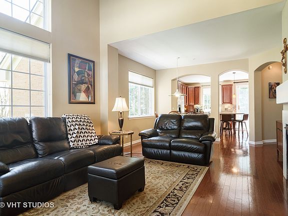 4th image of 1039 Orchard Pond Ct