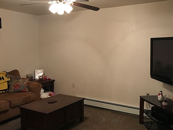 3rd image of 1449 Roberts St