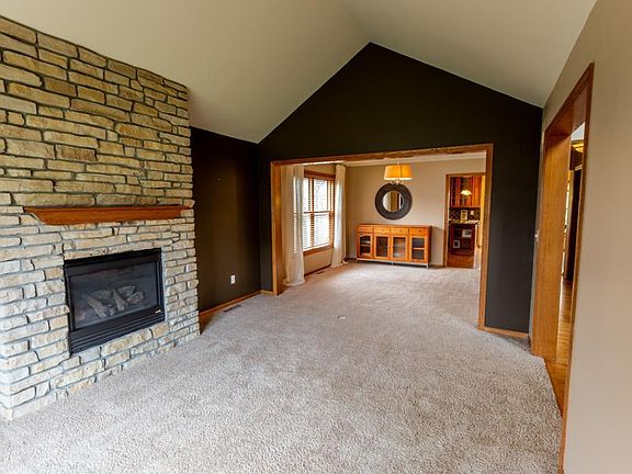 4th image of 4101 Countryview Dr