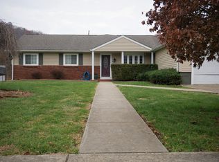 2903 Fernwood Ave, Moundsville, WV 26041