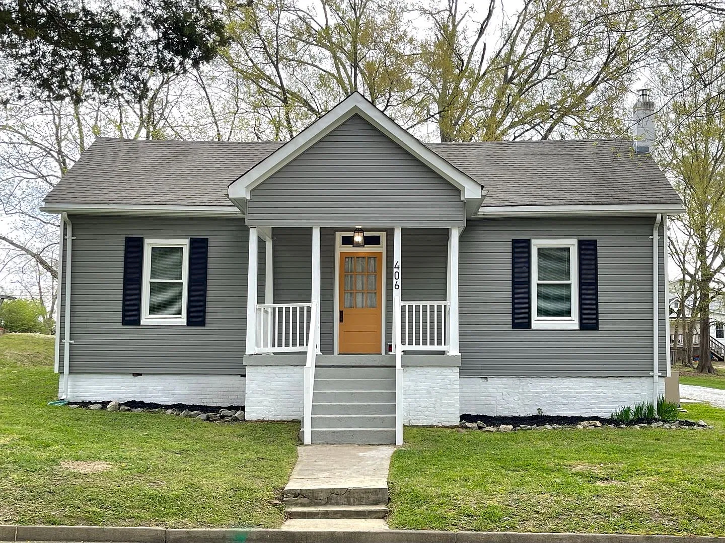 You'Re Here. You'Re Home. You'Re Happy.-Short Term Rental Options Available — Photo 1
