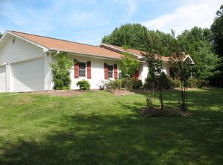 1658 Lake Bluff Dr, Branson West, MO 65737