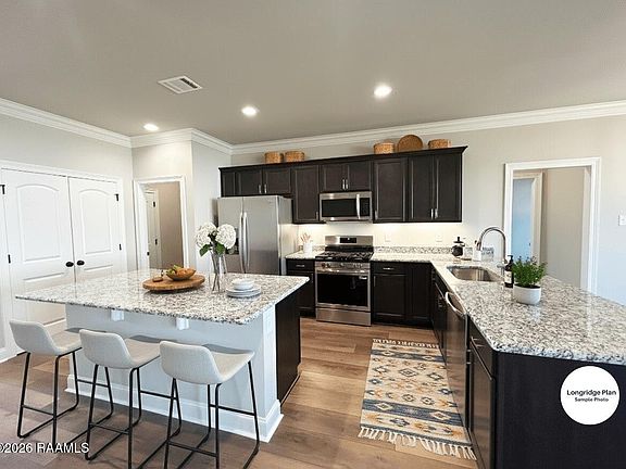 3rd image of 111 Nandina Dr