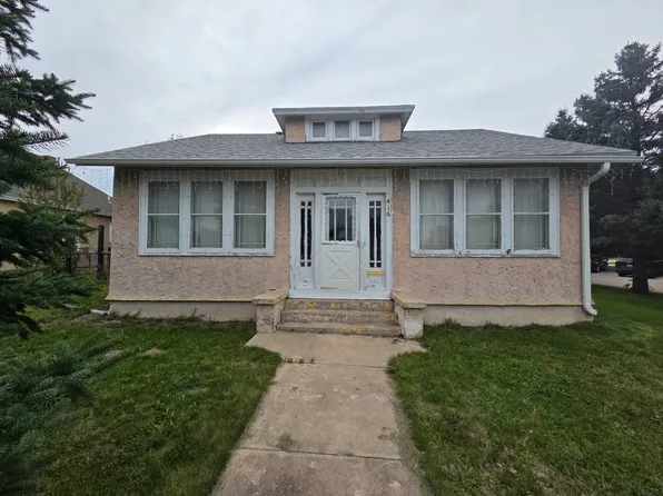 416 N Main St, Rushville, NE 69343