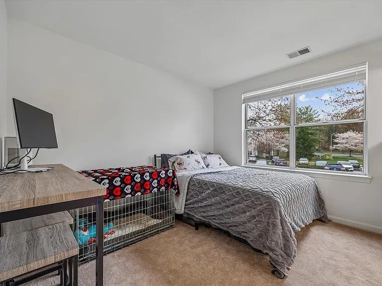 10010 Vanderbilt Cir #39 — Photo 16