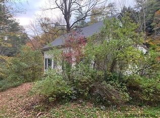 119 Lewis Hollow Rd, Petersburgh, NY 12138