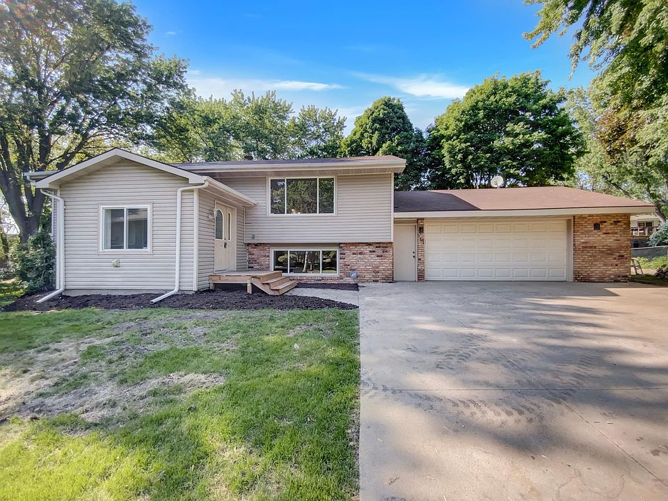 375 Lund Ave NE, Spring Lake Park, MN 55432 Zillow