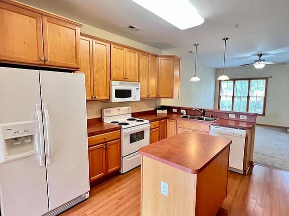 5th image of 22547 Chickadee Cir #41