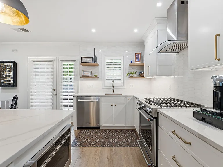 6932 Fairfax Dr #100 — Photo 12