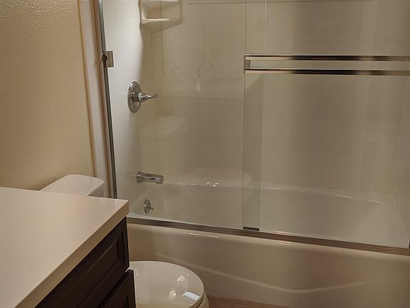 3rd image of 1037 Grand Ave APT 1