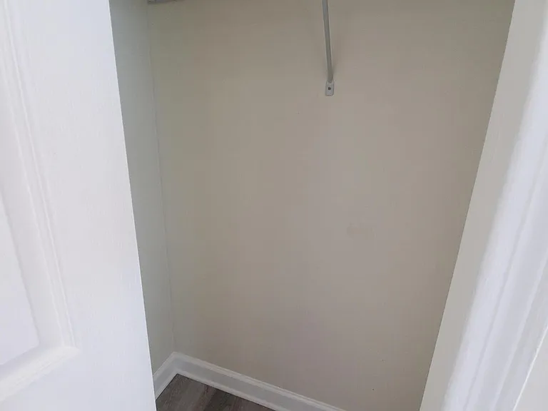 1024 Snug Harbour Ct — Photo 28