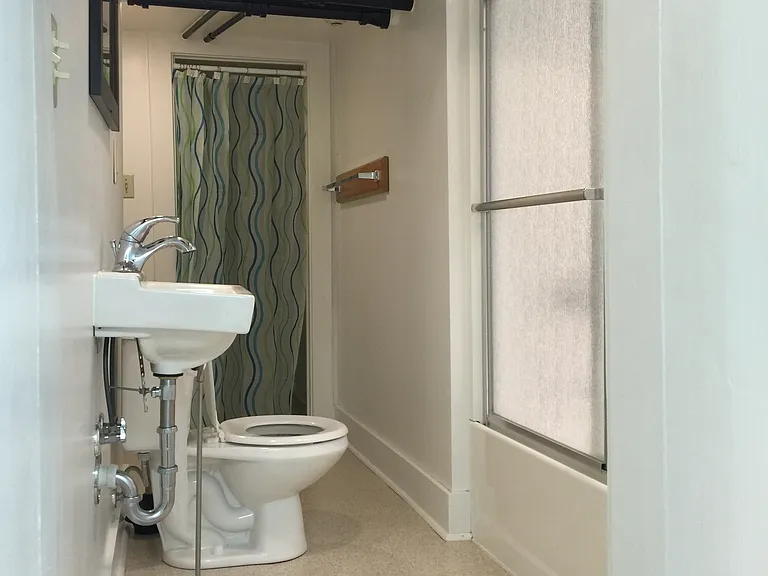 710 East Seneca Street — Photo 6