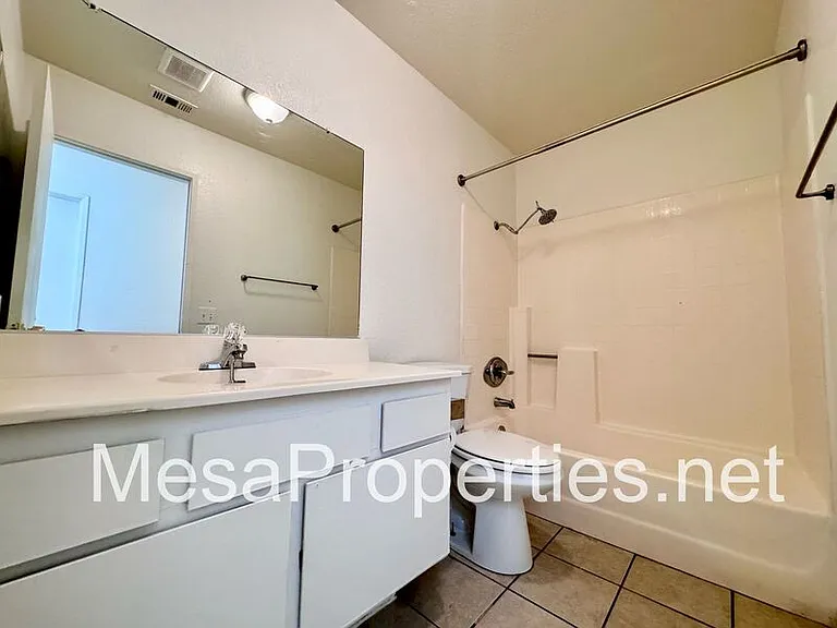 13667 Gemini St — Photo 10