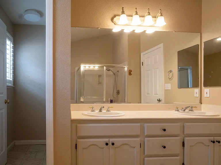 4241 Remora Dr — Photo 26