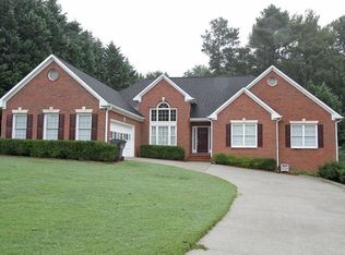 1989 Firelight Ln, Buford, GA 30519